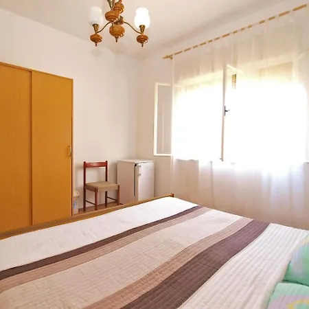 Nada 1141 Guest house