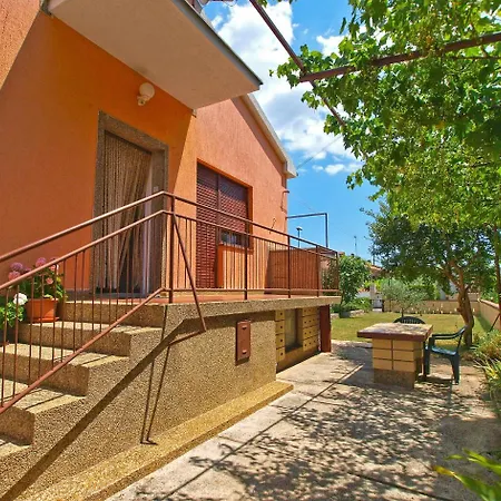 Guest house Nada 1141 Fazana